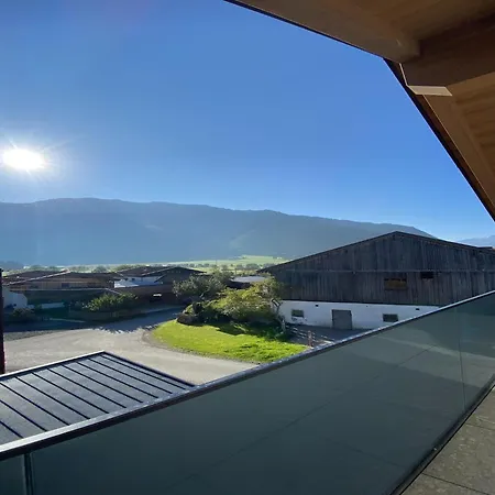 Penthouse Voll-bartl With Great Views Appartement